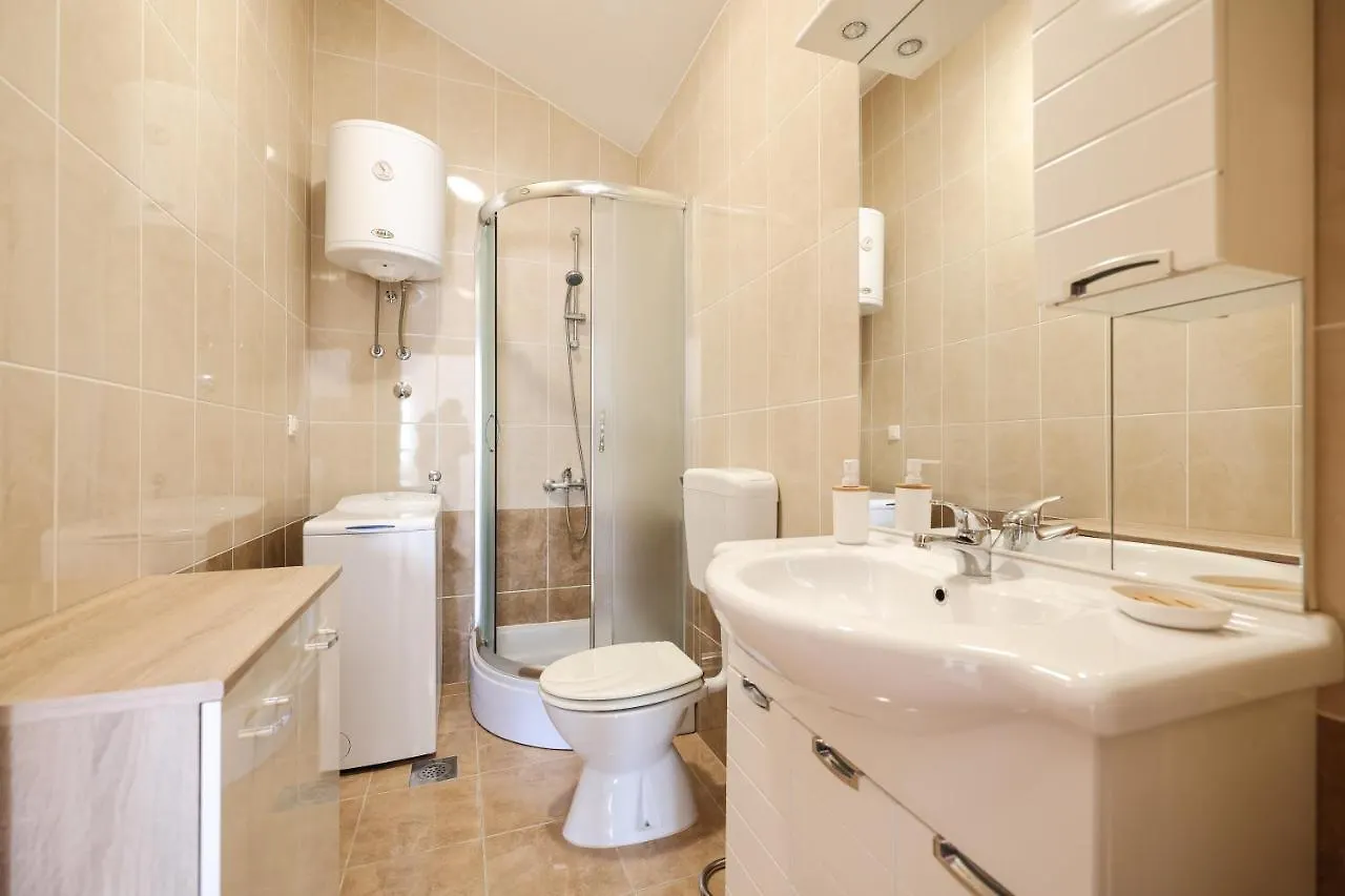 Chill 4 Real Sea View Mandre Apartment Croatia