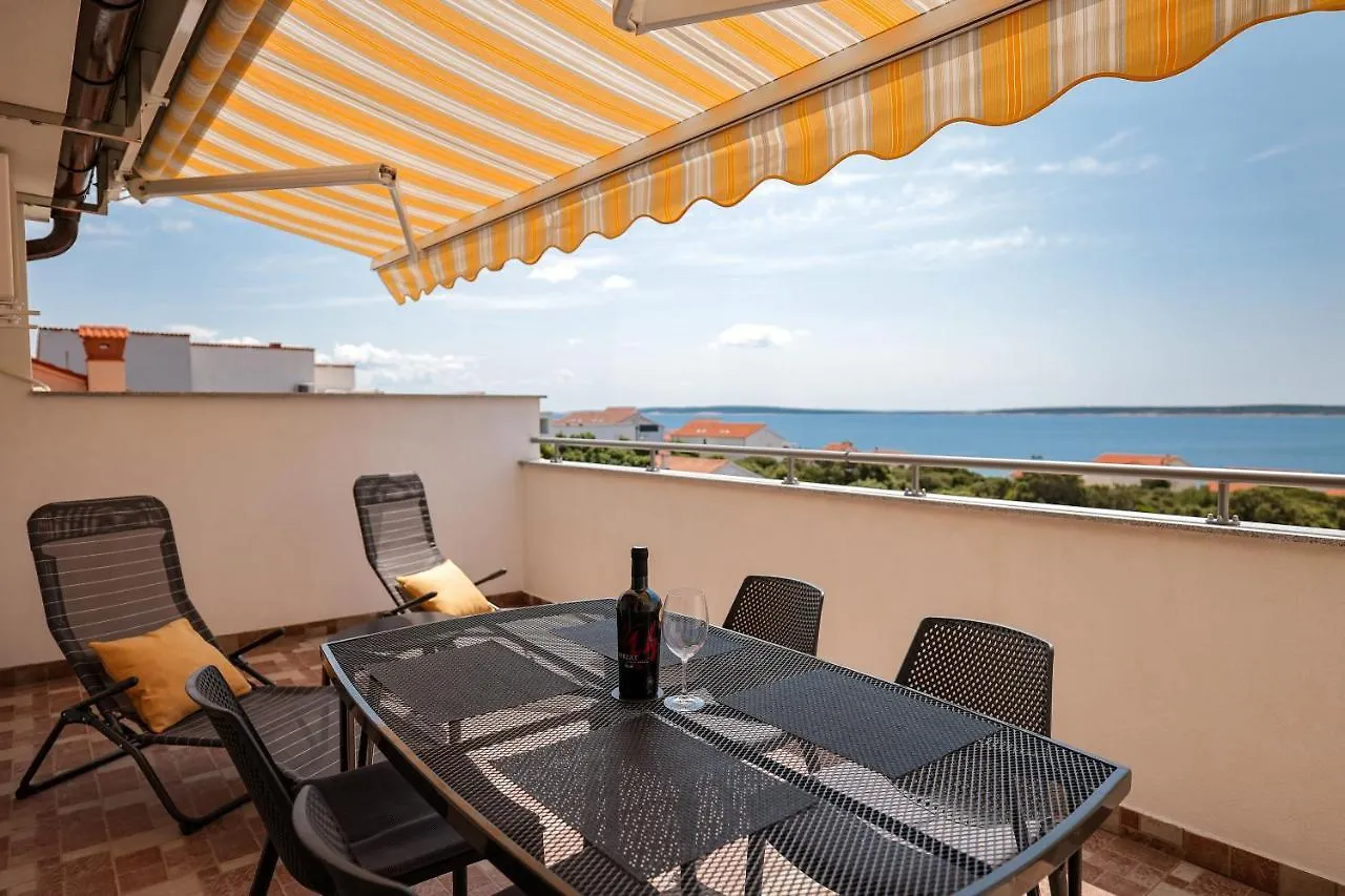 Chill 4 Real Sea View Mandre Apartment